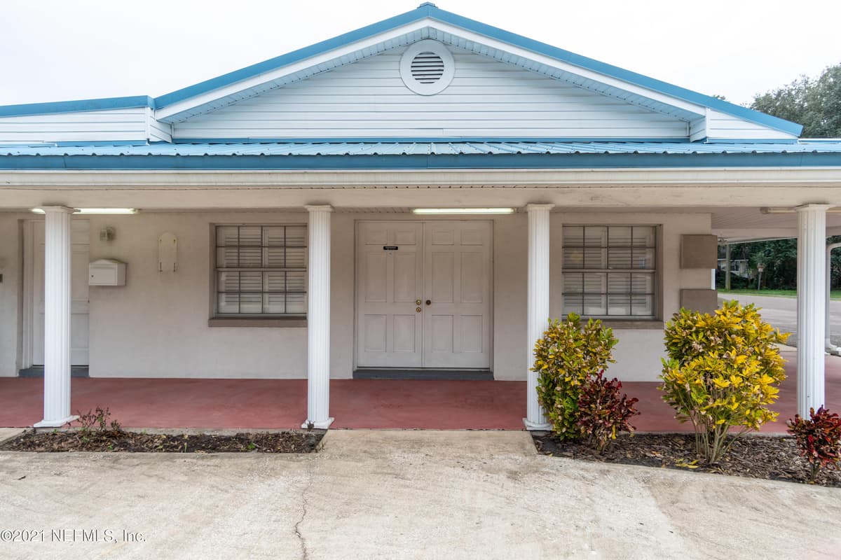 2220 SOUTEL Drive, Jacksonville, FL 32208 2