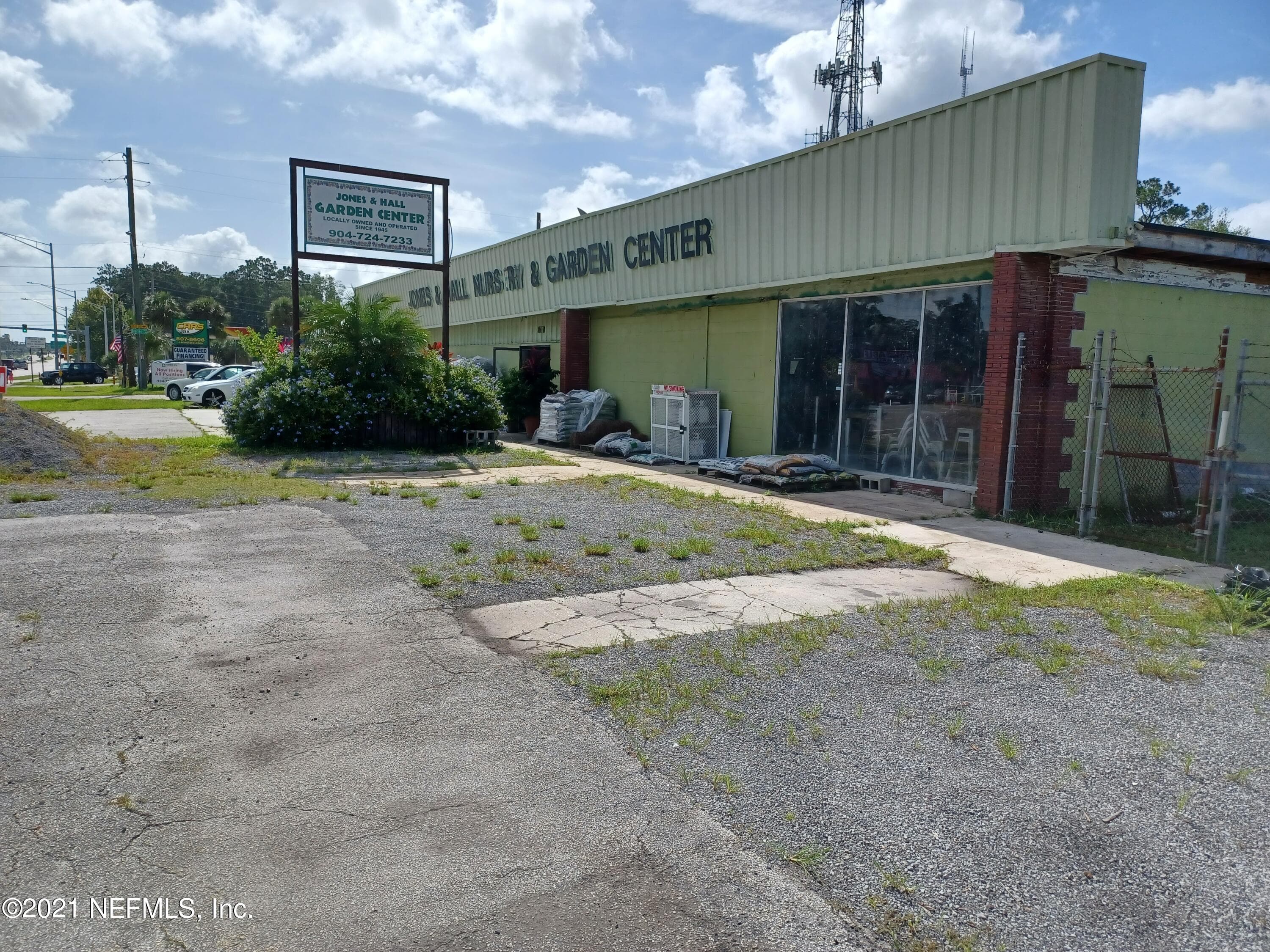 8204 BEACH Boulevard, Jacksonville, FL 32216