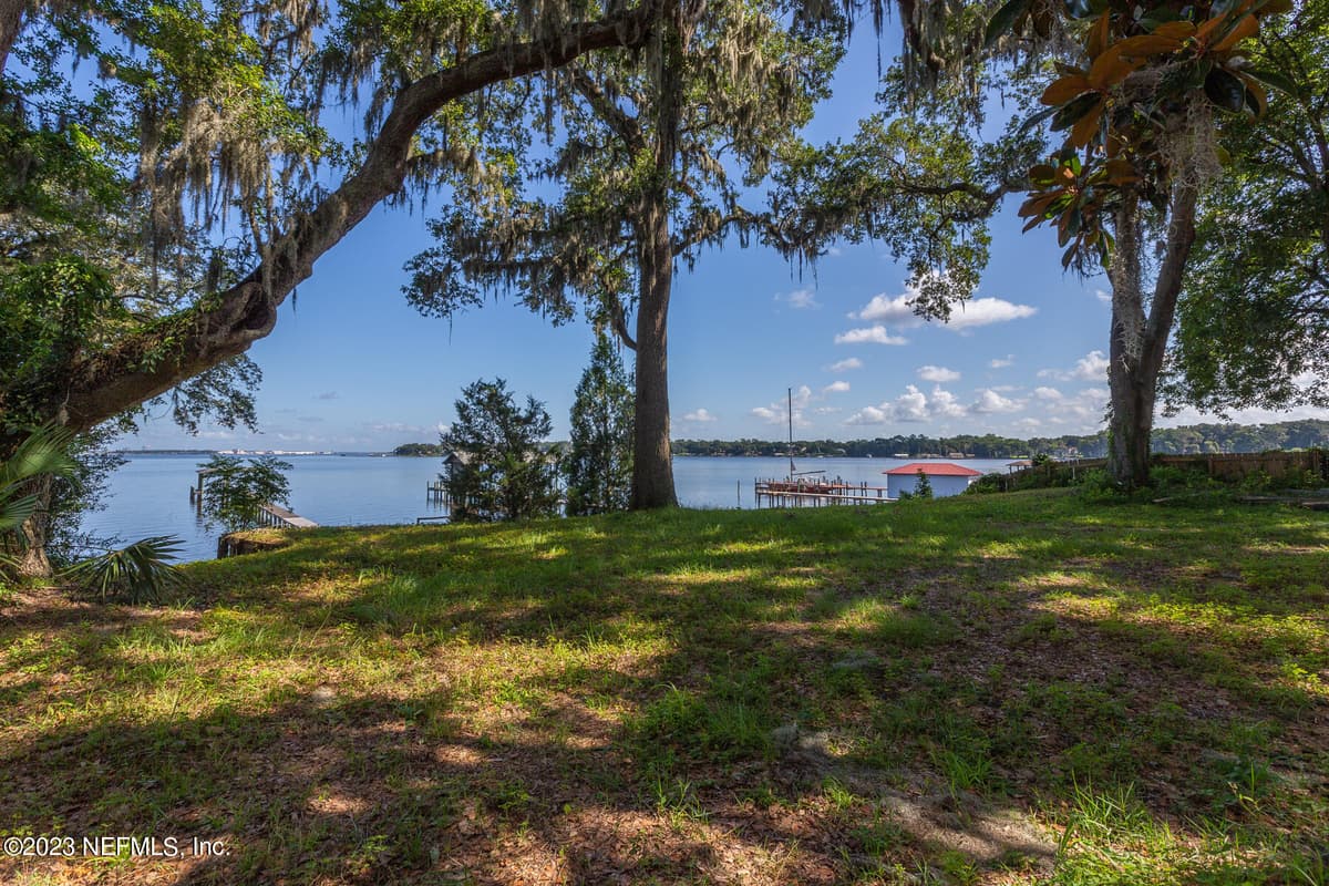10566 SCOTT MILL Road, Jacksonville, FL 32257 2