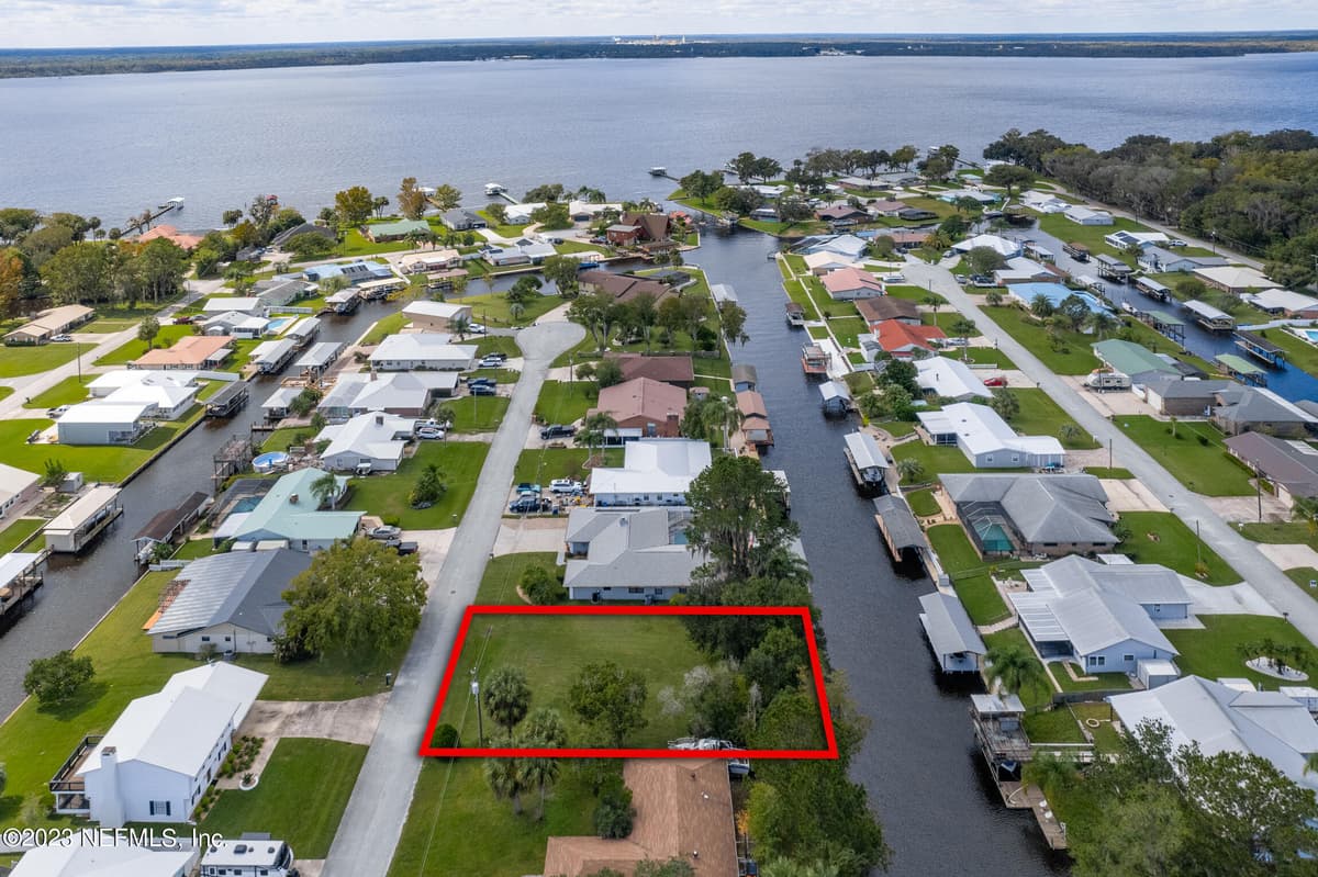 114 ORANGE Drive, East Palatka, FL 32131 3
