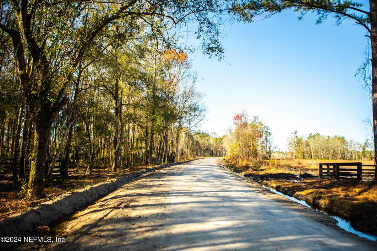 LOT 10 NW JOSEPHINE Street, Lake City, FL 32055 2