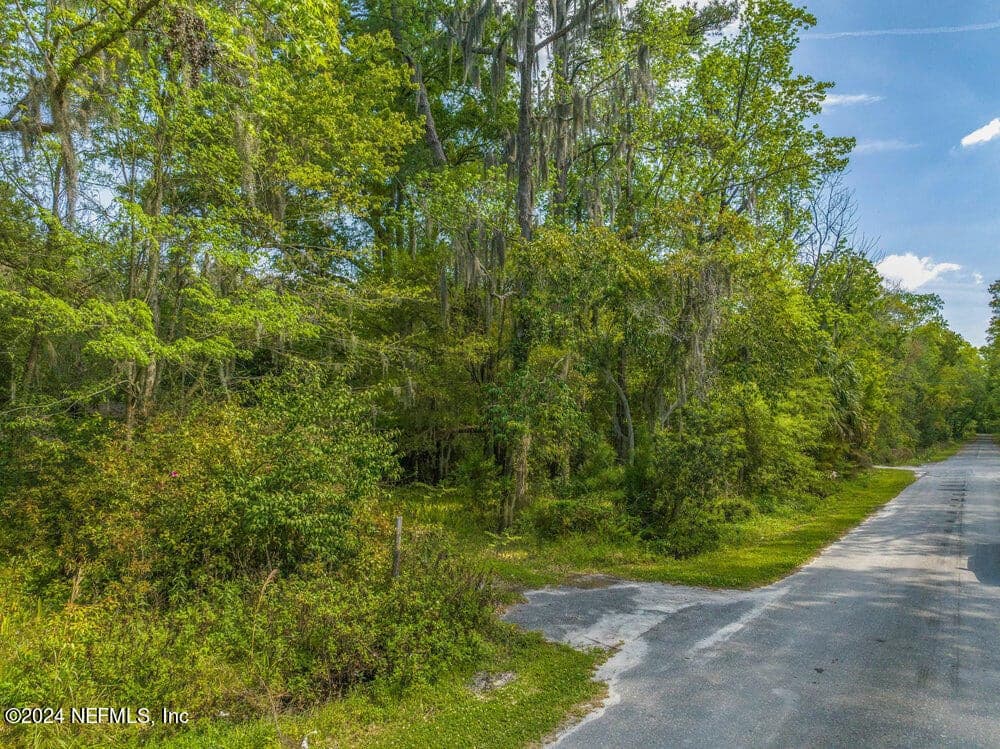 7617 HAMMOND Boulevard, Jacksonville, FL 32220 3