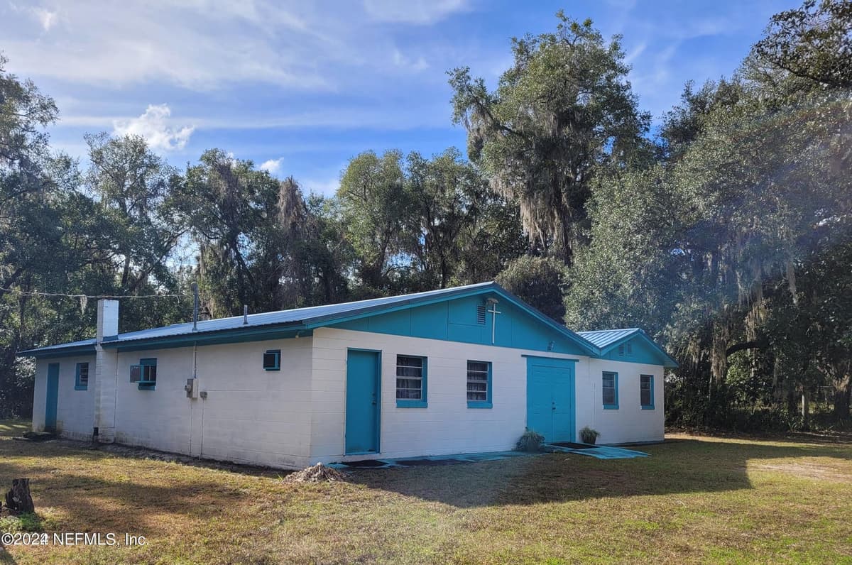 1011 ELM Street, Welaka, FL 32193 2