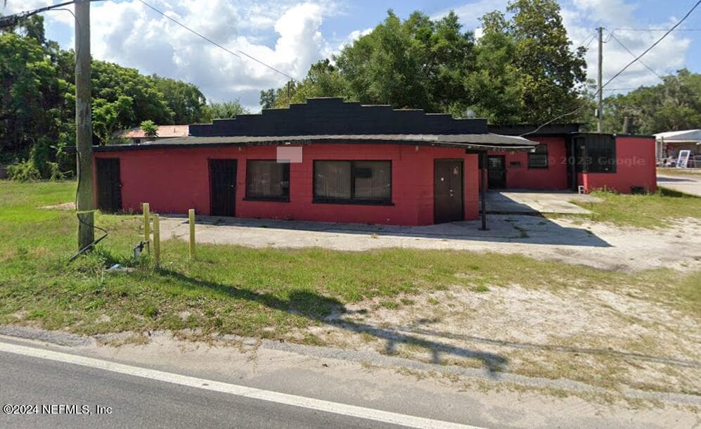 410 W BERESFORD Avenue, DeLand, FL 32720