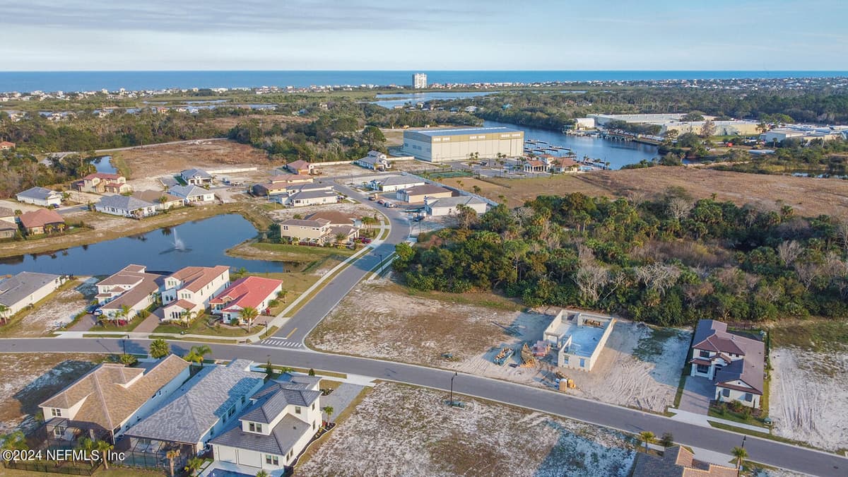 132 DEL PALMA Drive, Palm Coast, FL 32137 2