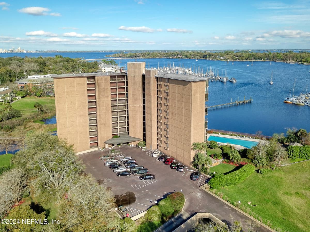 4401 LAKESIDE Drive 903, Jacksonville, FL 32210 2