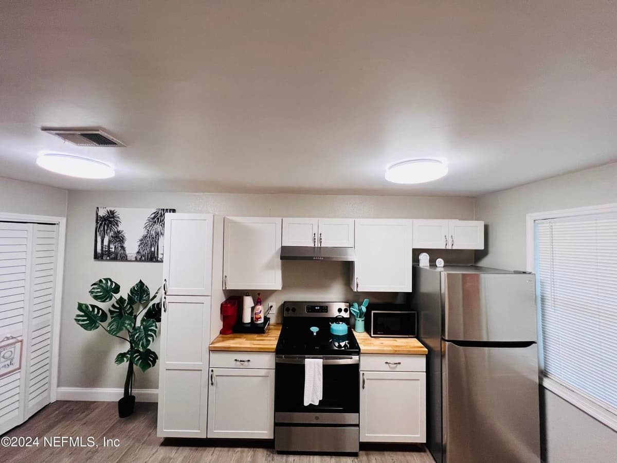 7815 JASPER Avenue, Jacksonville, FL 32211 3