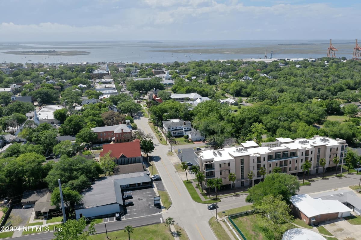 1015 ATLANTIC Avenue 208, Fernandina Beach, FL 32034 2