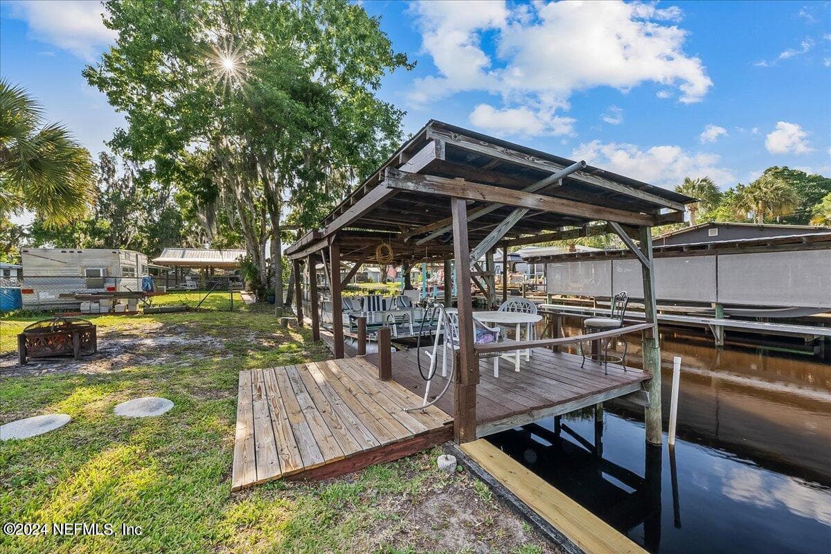 120 PINE Street, Satsuma, FL 32189 2