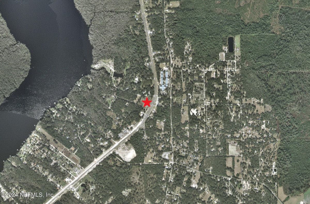 541 S HIGHWAY 17, San Mateo, FL 32187 3