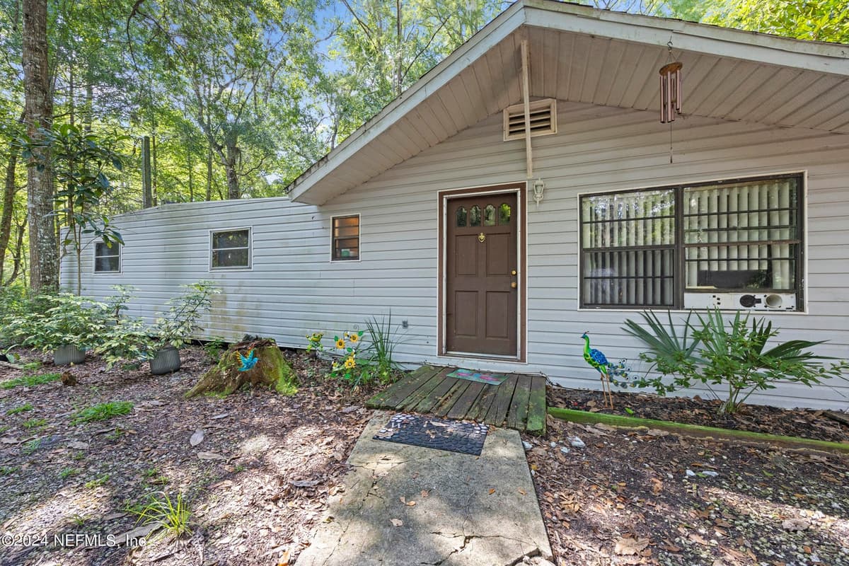 742 RIDGELINE Road 1, Satsuma, FL 32189 3