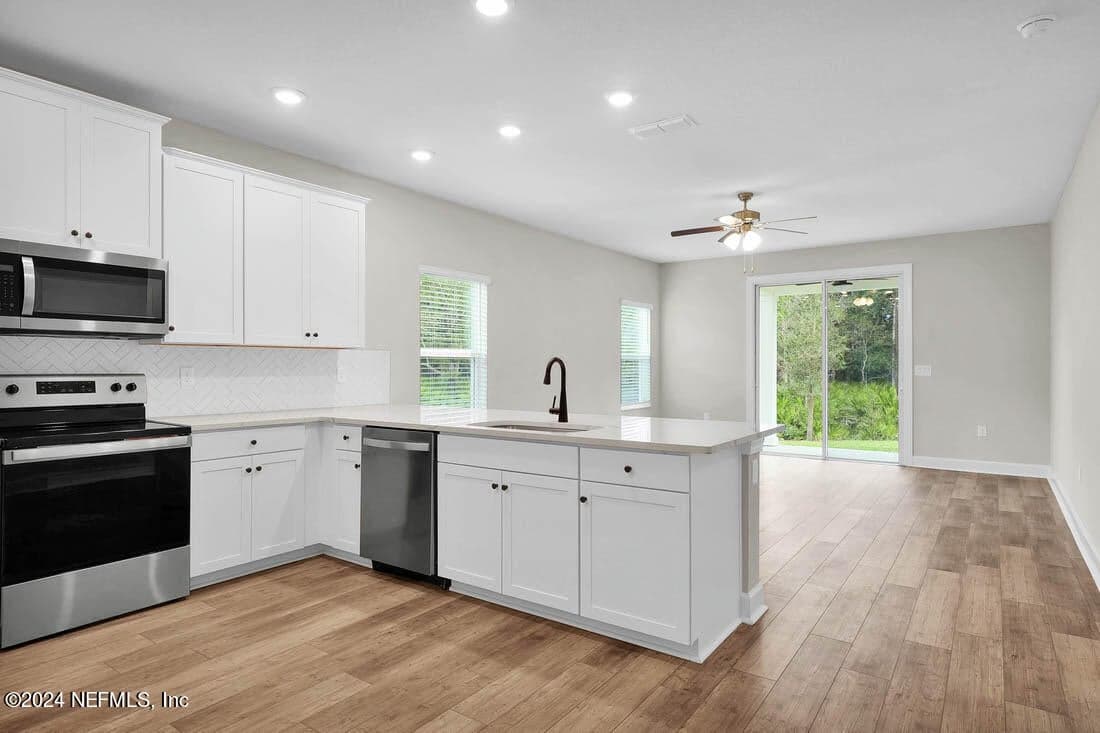 6927 CANOE BIRCH Road, Jacksonville, FL 32219 3