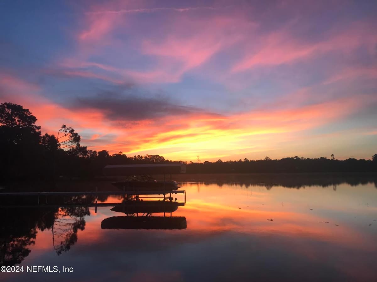 XX SIMPSON Drive, Interlachen, FL 32148 2