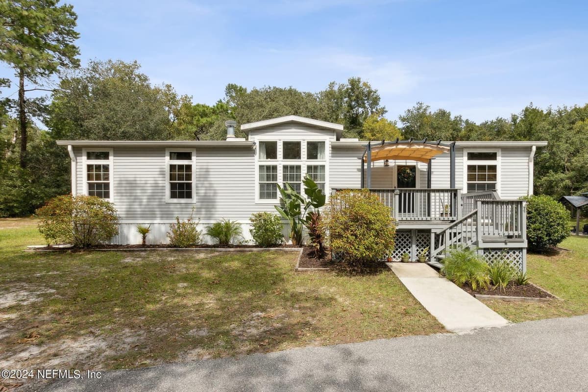 112 SILVER BEACH Boulevard, Pomona Park, FL 32181 2