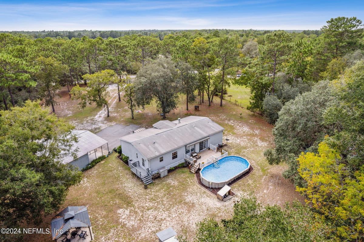 112 SILVER BEACH Boulevard, Pomona Park, FL 32181 3