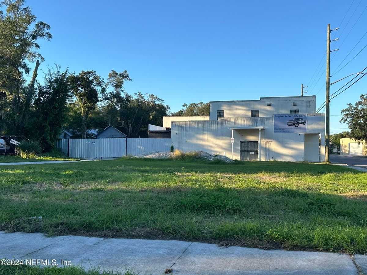 2210 PHOENIX Avenue, Jacksonville, FL 32206 3
