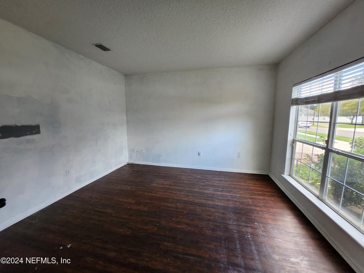 9194 PROSPERITY LAKE Drive, Jacksonville, FL 32244 2