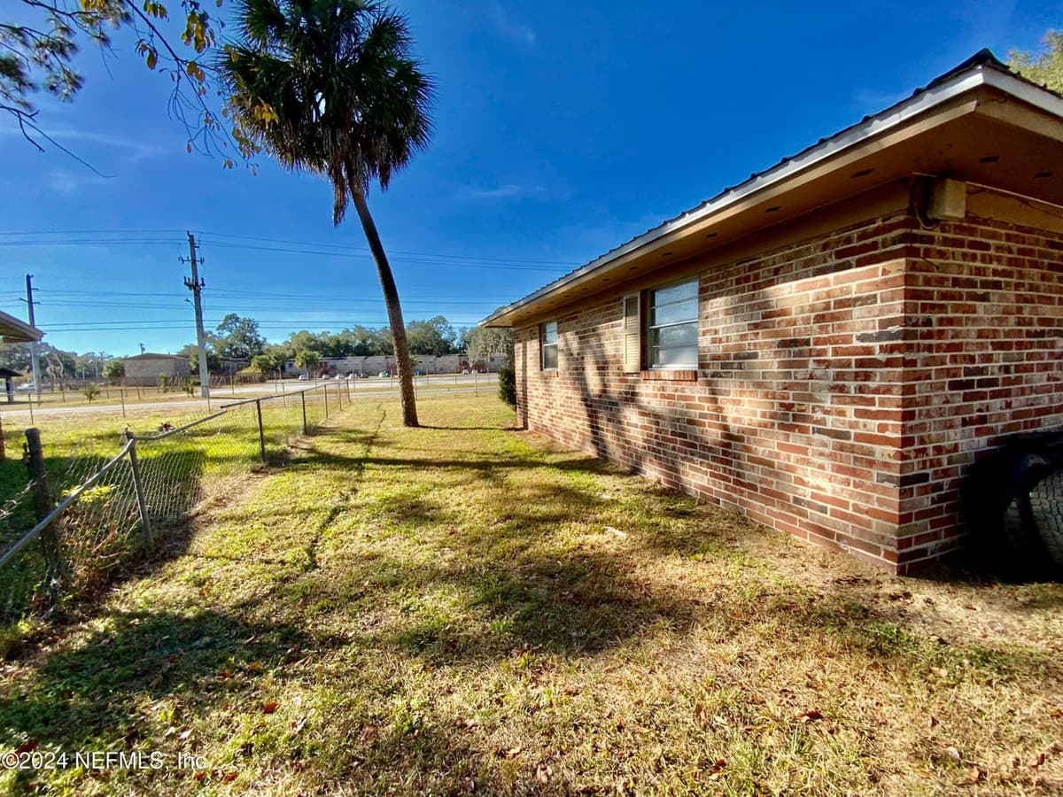 127 MELLON Road, Palatka, FL 32177 2
