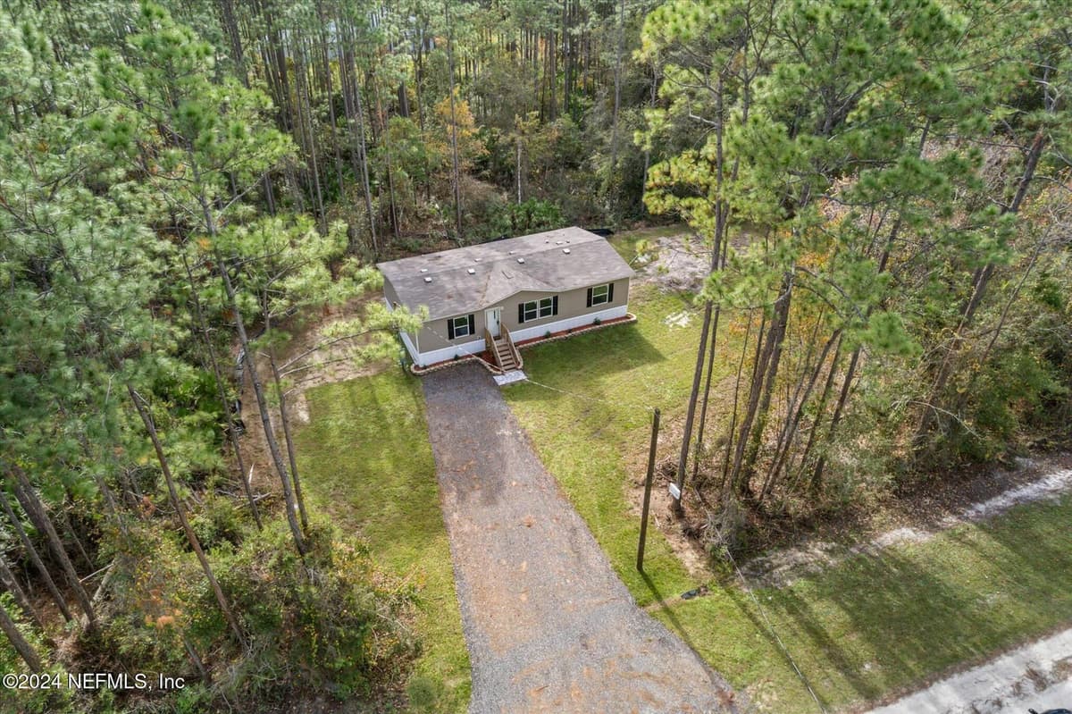2132 LANCEWOOD Street, Bunnell, FL 32110 2