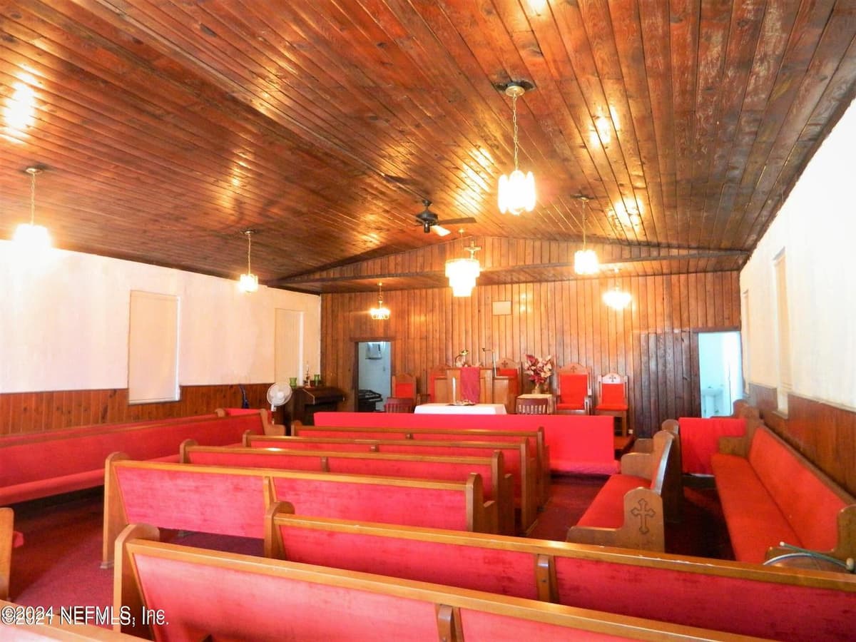 1459 UNION Street W, Jacksonville, FL 32209 2