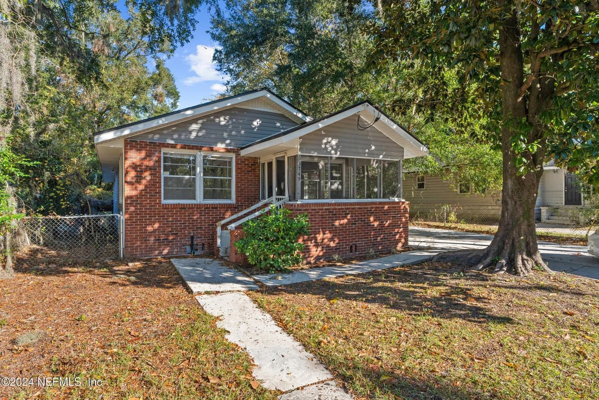 3745 SOUTEL Drive, Jacksonville, FL 32208 2