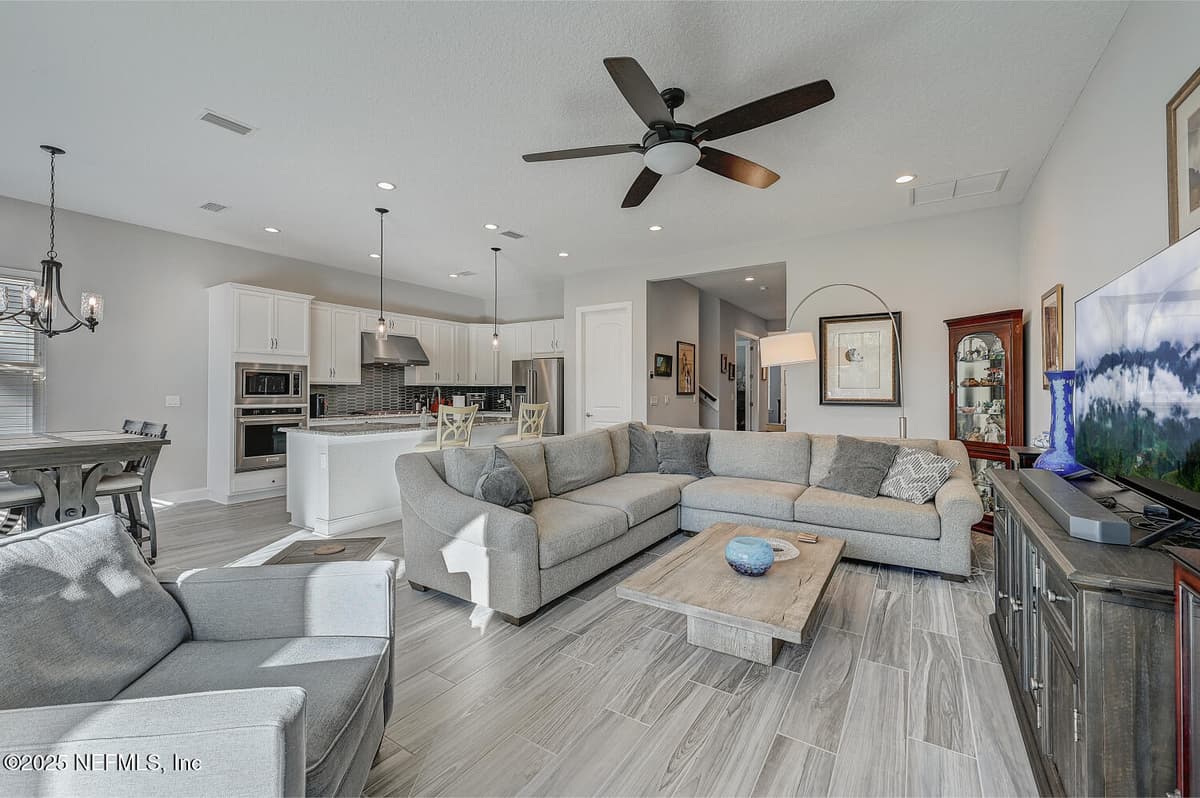 264 VALLEY FALLS Way, St. Johns, FL 32259 3
