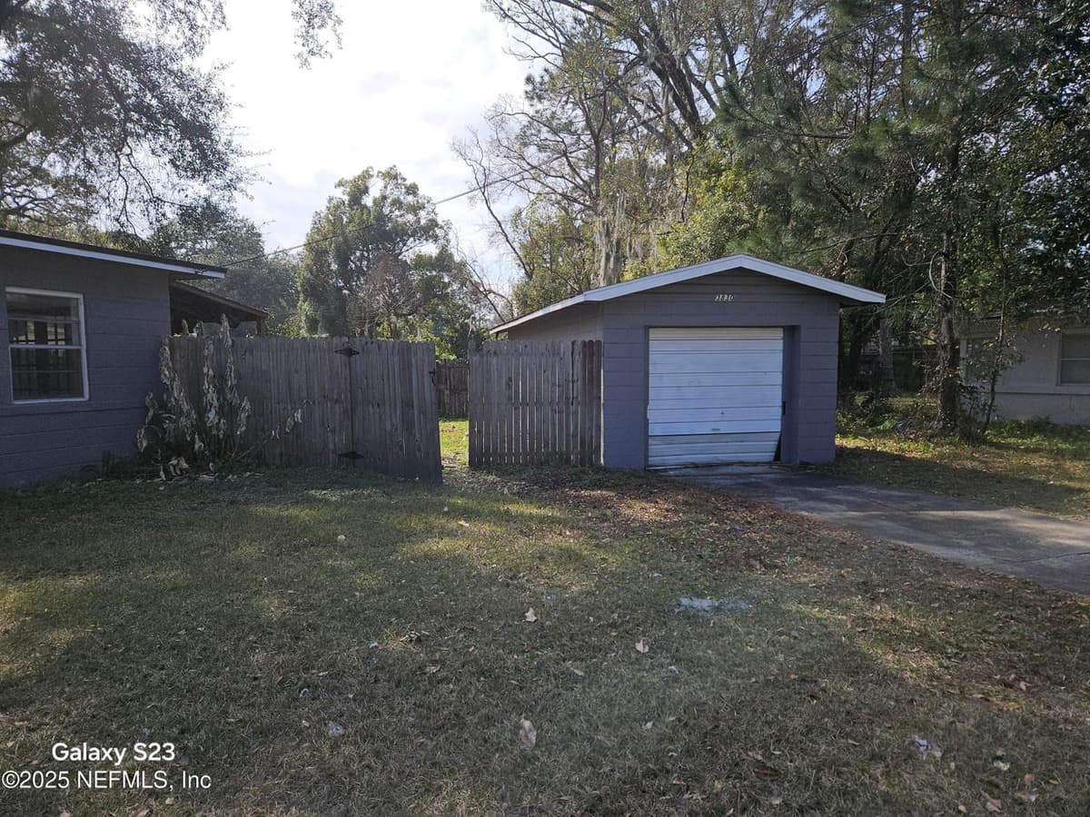 3830 SPRING PARK Road, Jacksonville, FL 32207 2