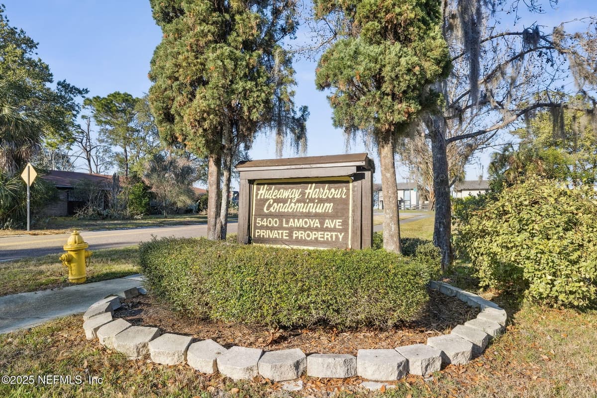 5400 LA MOYA Avenue 24, Jacksonville, FL 32210 3