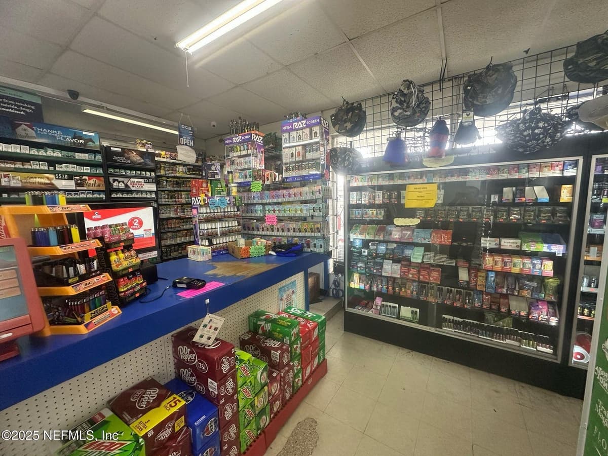 1318 N ORANGE Avenue, Green Cove Springs, FL 32043 3