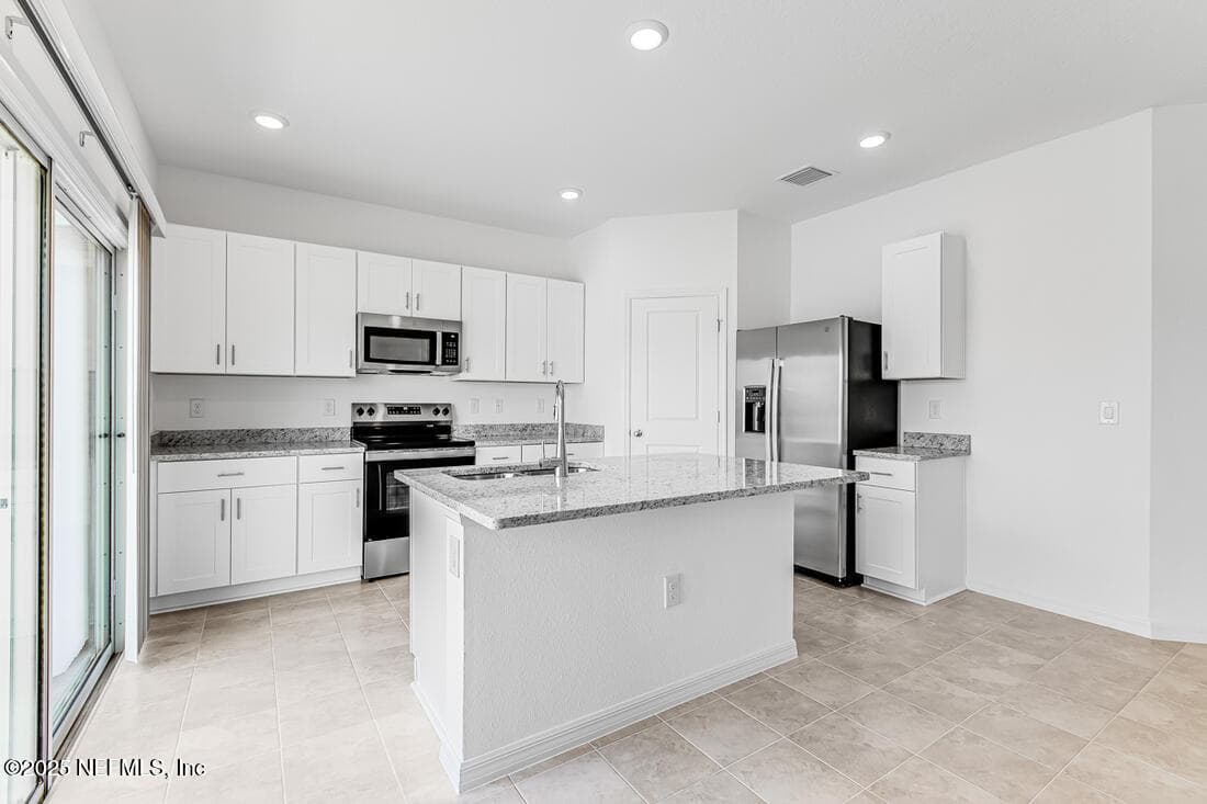 8508 LILIAS Circle, Jacksonville, FL 32219 2