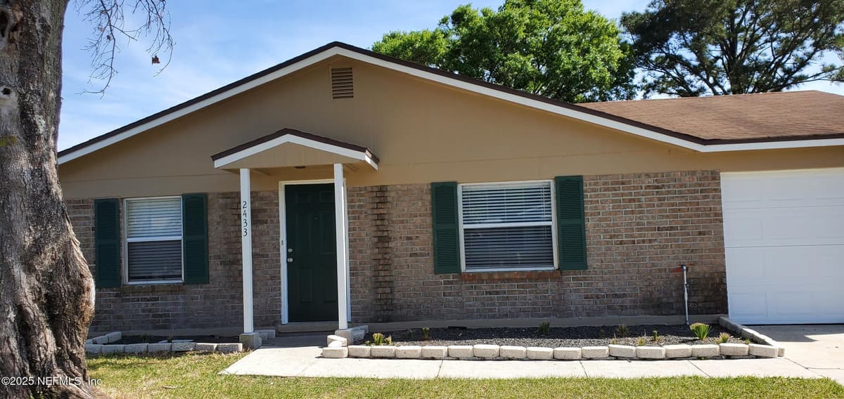 2433 SEYMOUR Street, Jacksonville, FL 32246 2