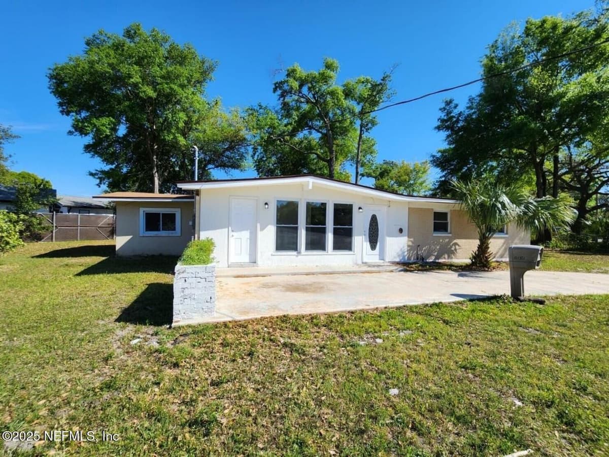 11547 EMUNESS Road, Jacksonville, FL 32218 2