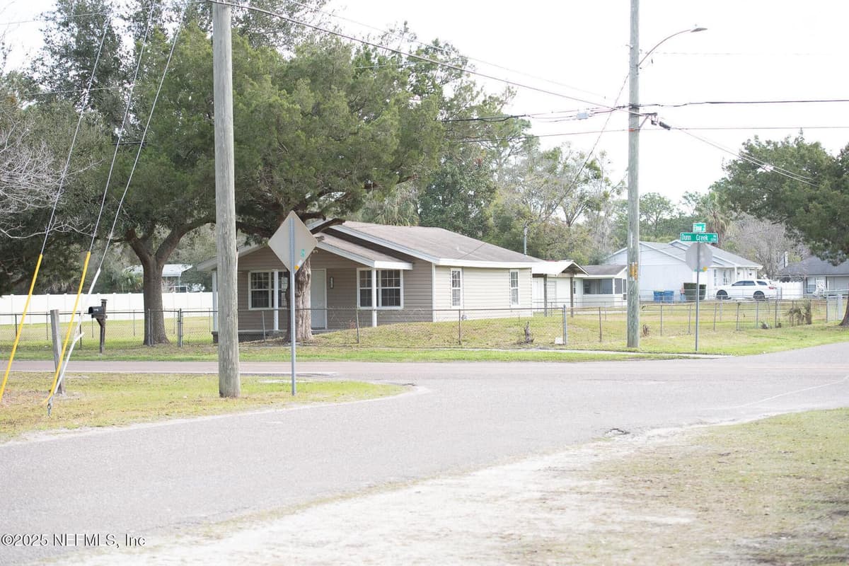 13203 DUNN CREEK Road, Jacksonville, FL 32218 2