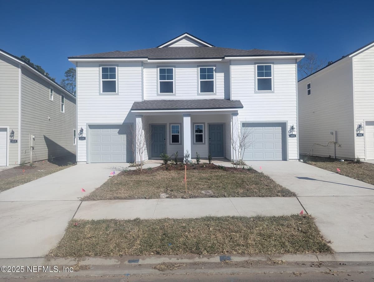 139 BRAZIL NUT Circle 245, Jacksonville, FL 32218 2