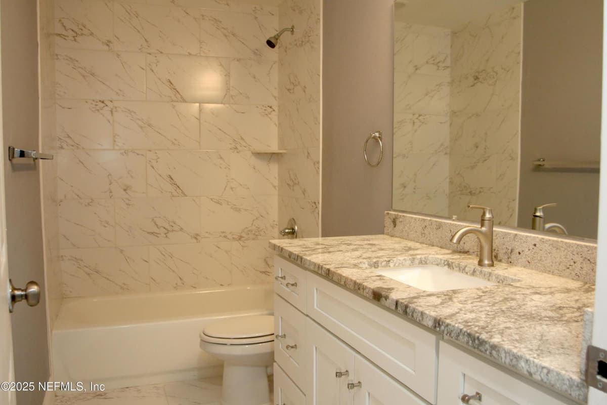 4421 MELVIN Circle E, Jacksonville, FL 32210 2