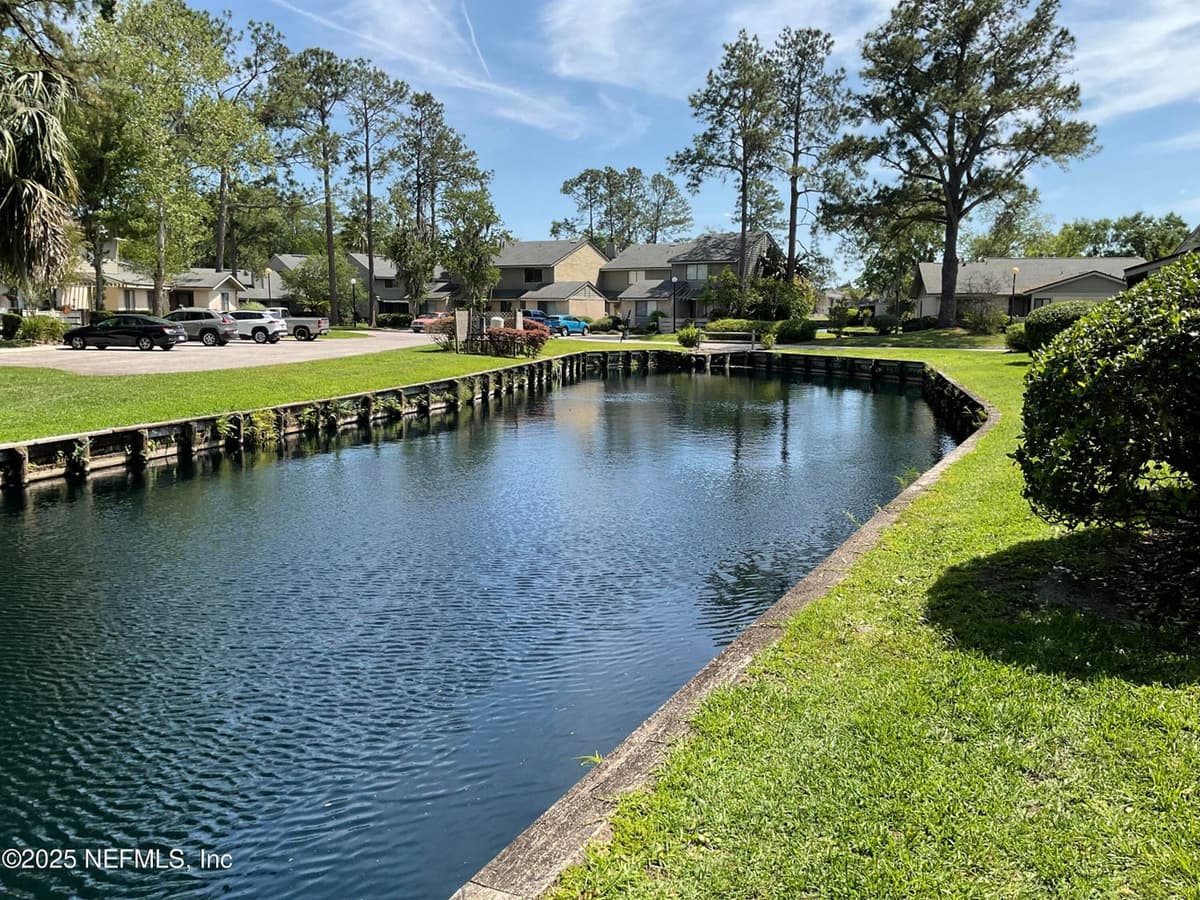 7701 BAYMEADOWS Circle W 1072, Jacksonville, FL 32256 2