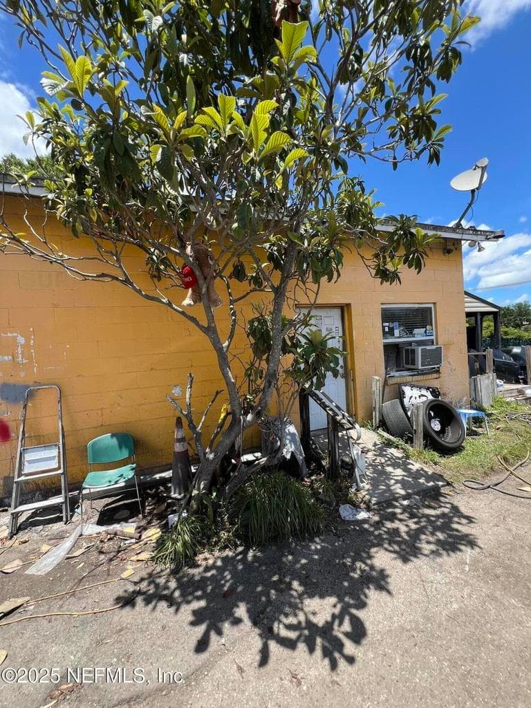 2305 W BEAVER Street, Jacksonville, FL 32209 2