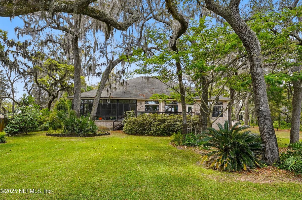 15289 CAPE Drive N, Jacksonville, FL 32226 2