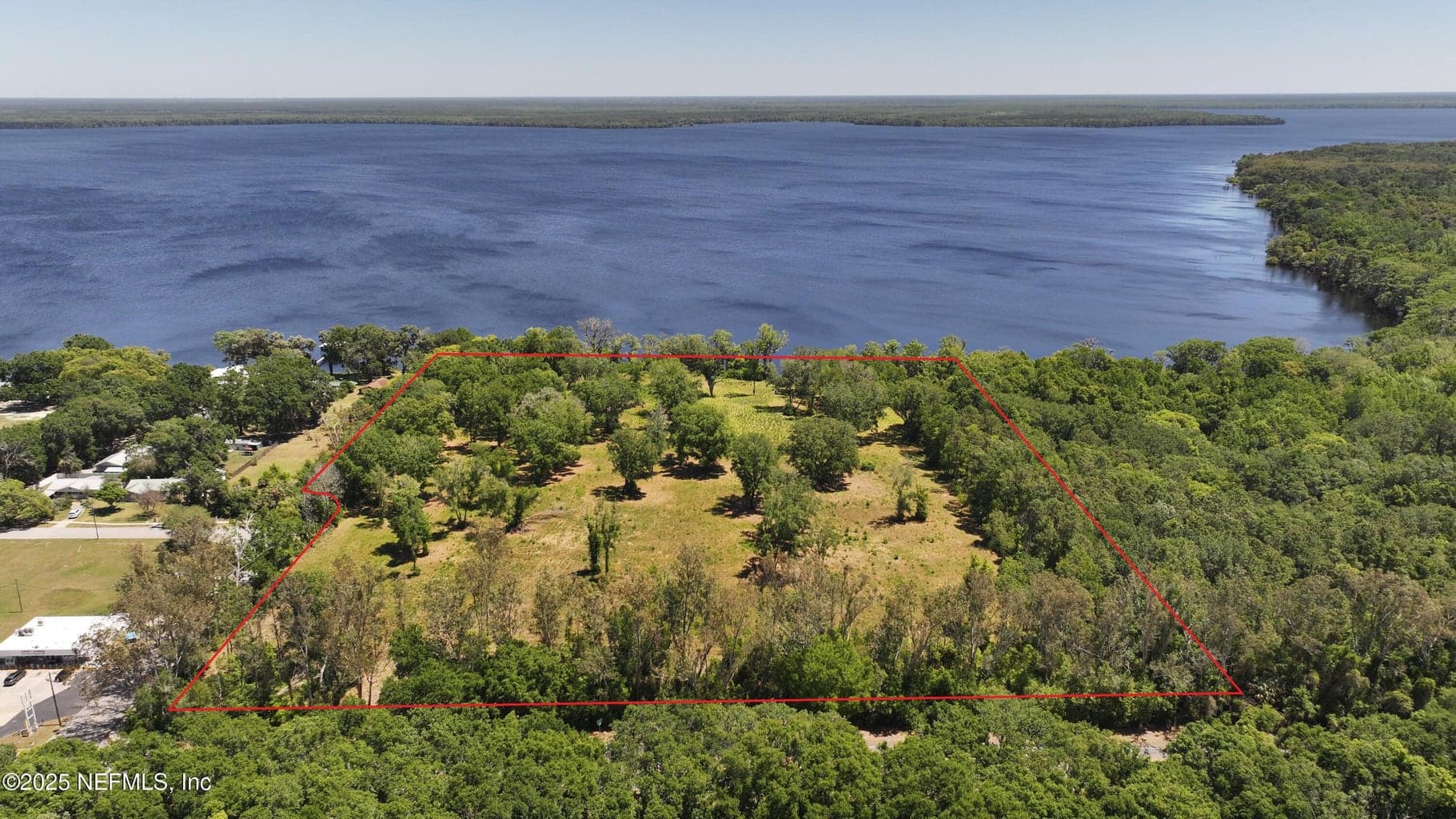 2570 HIGHWAY 17, Crescent City, FL 32112