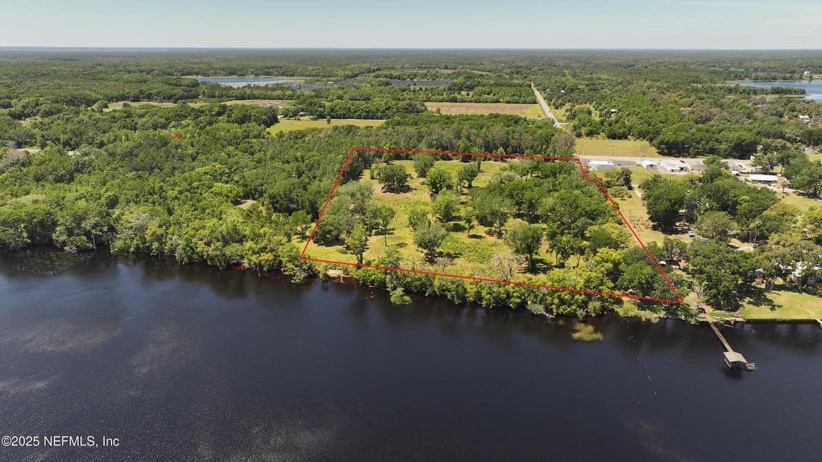 2570 HIGHWAY 17, Crescent City, FL 32112 3