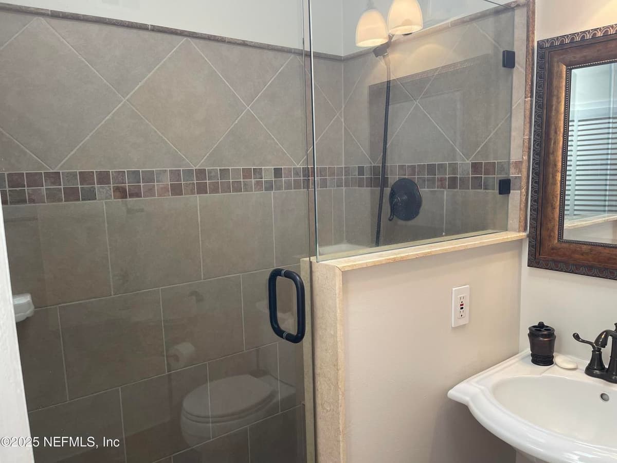 11533 SOFORENKO Drive, Jacksonville, FL 32218 2