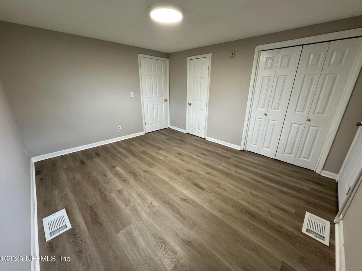 5612 OLIVER Street, Jacksonville, FL 32211 3
