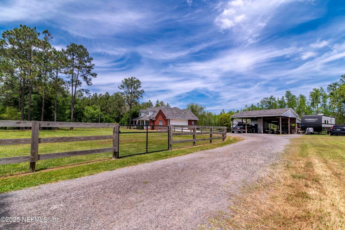 13561 ARNOLD RHODEN Road, Glen St. Mary, FL 32040 2