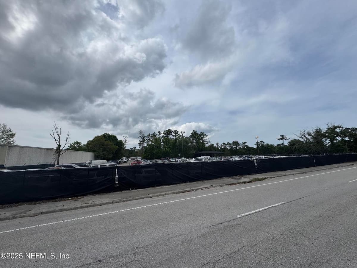 5515/5517 SHAD Road, Jacksonville, FL 32257 3