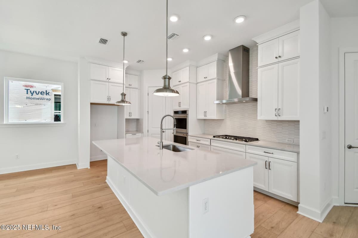 385 REFLECTIONS Avenue, Ponte Vedra, FL 32081 3