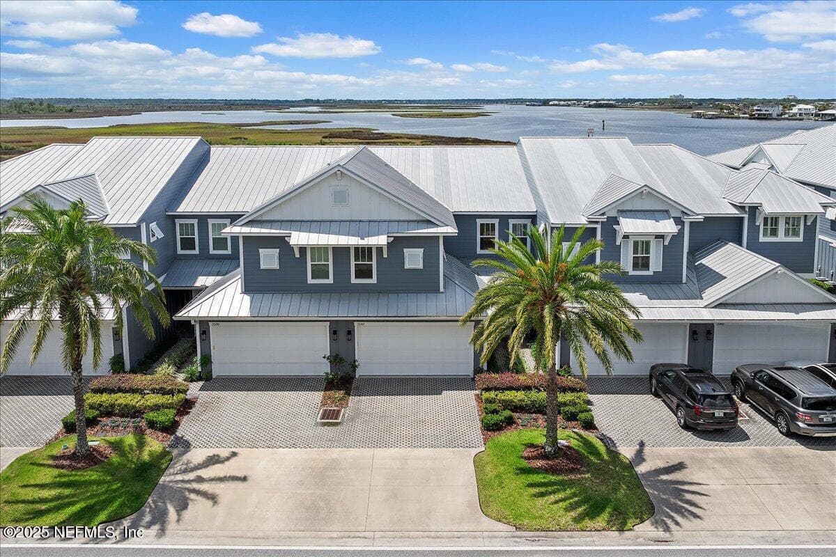2540 BEACH Boulevard, Jacksonville Beach, FL 32250 3