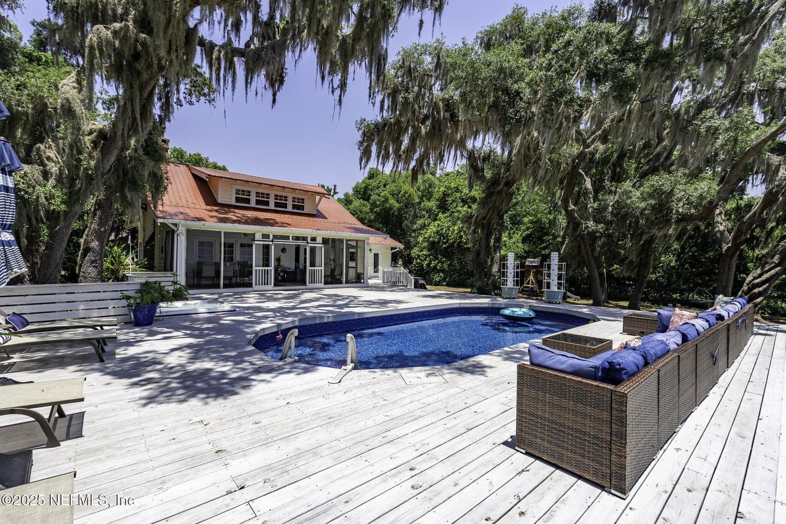 561 SE LAKEVIEW Drive, Keystone Heights, FL 32656