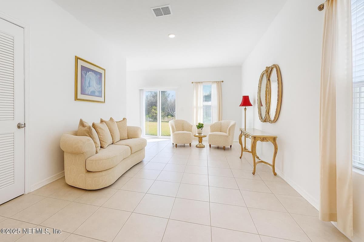 9014 GIFFORD Drive, Jacksonville, FL 32220 3