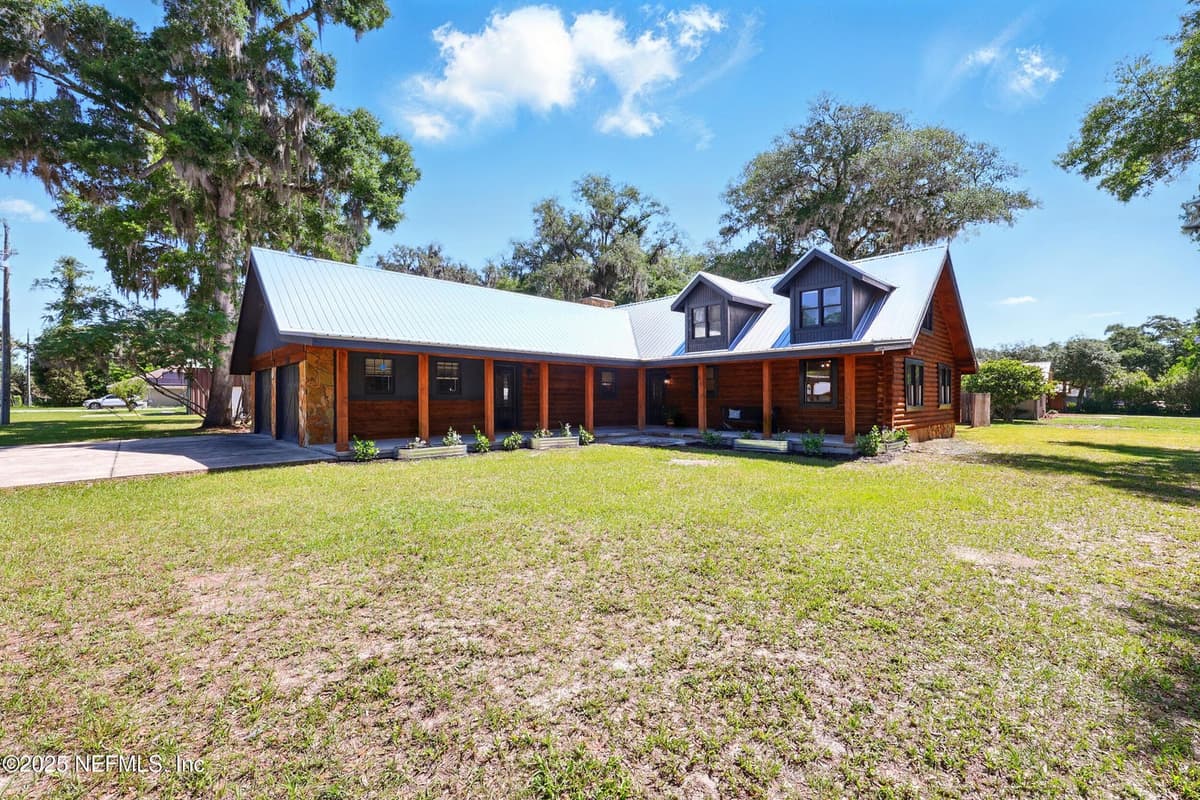 360 ALABAMA Avenue, Palatka, FL 32177 2