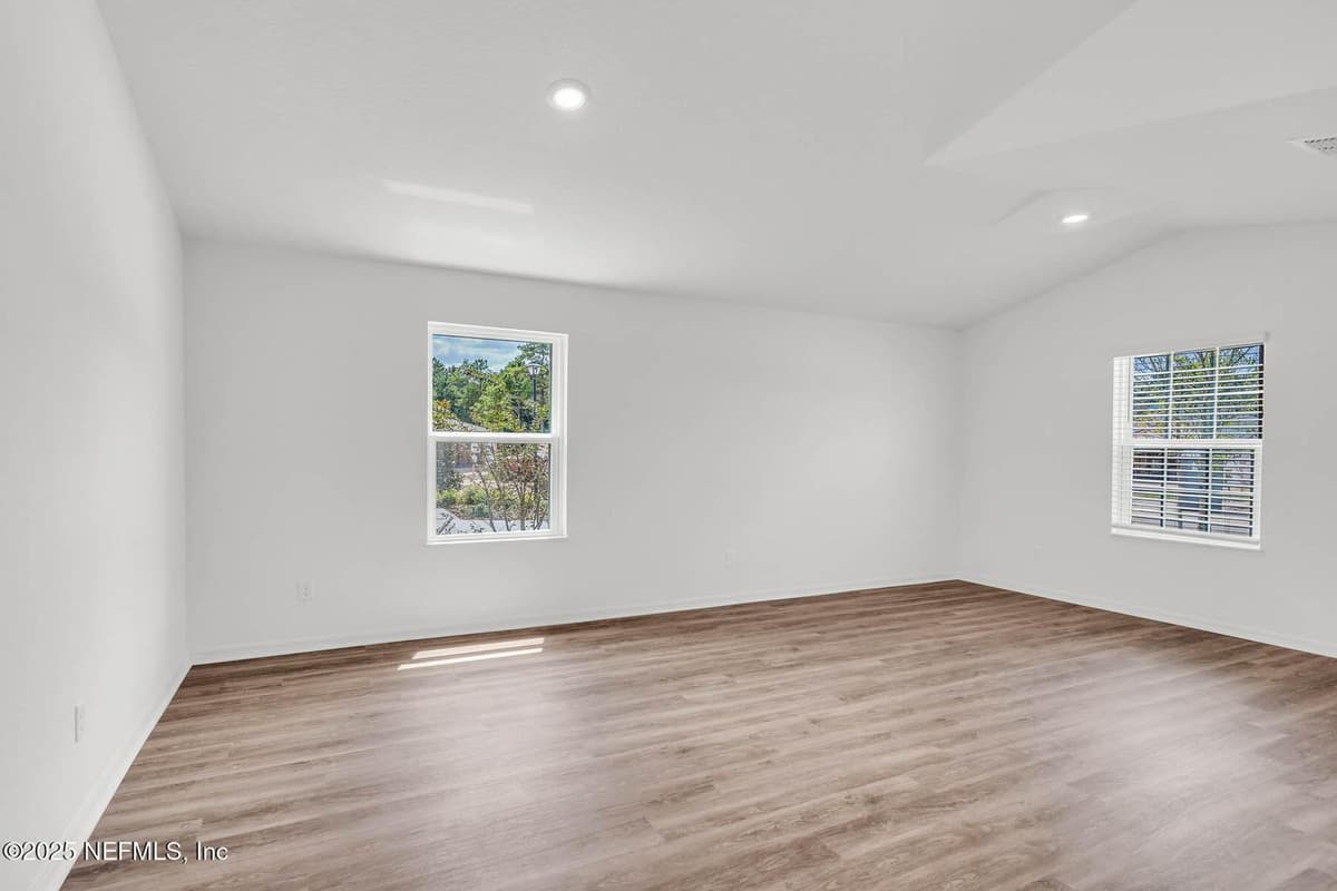 12434 BIG JUNIPER Drive, Jacksonville, FL 32219 3